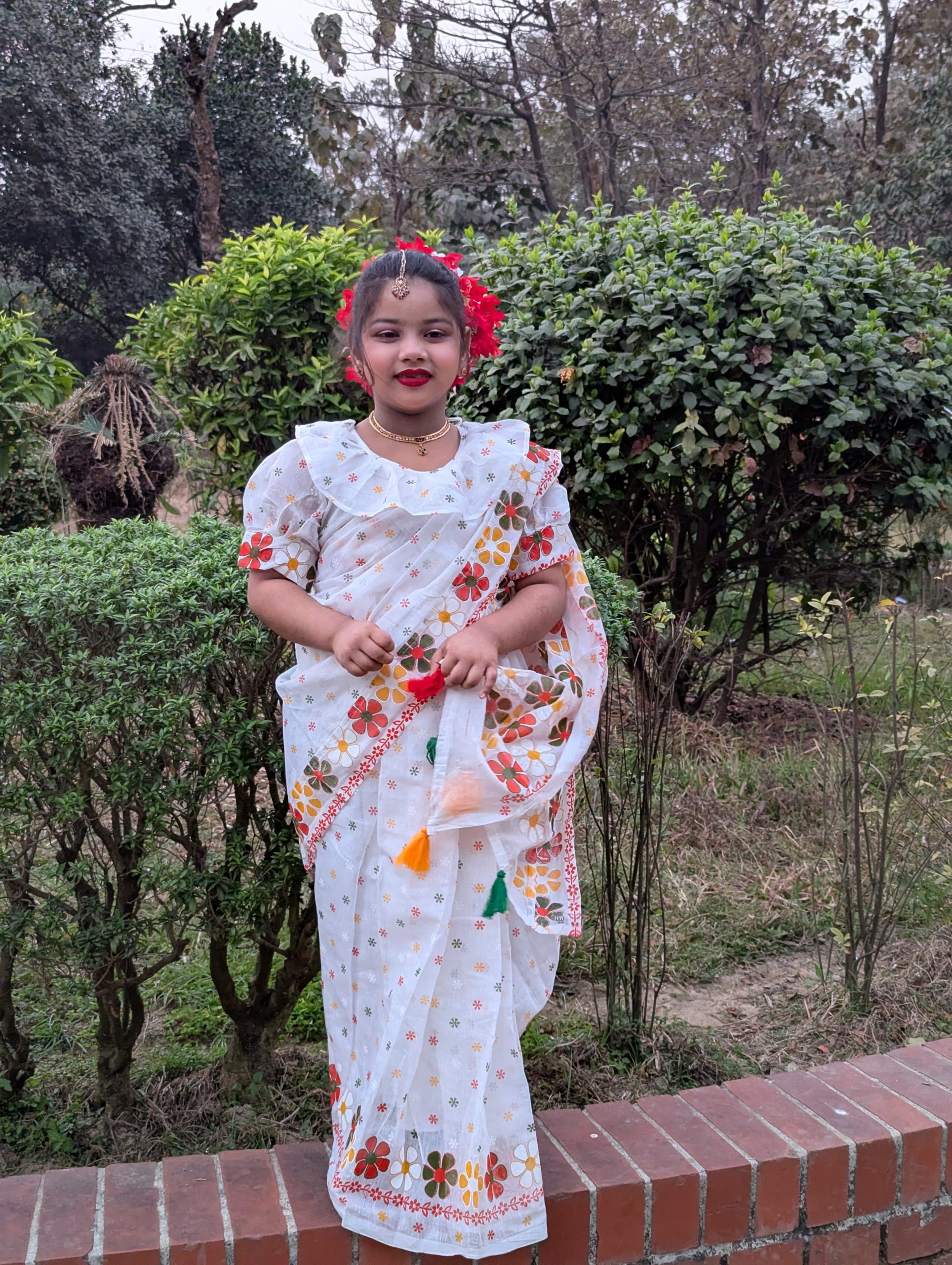 জবা সুতি প্রিন্ট রেডি শাড়ি -012 - Image 2